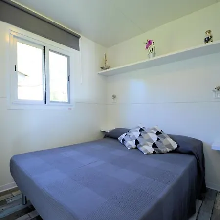 مكان تخييم La Breva *